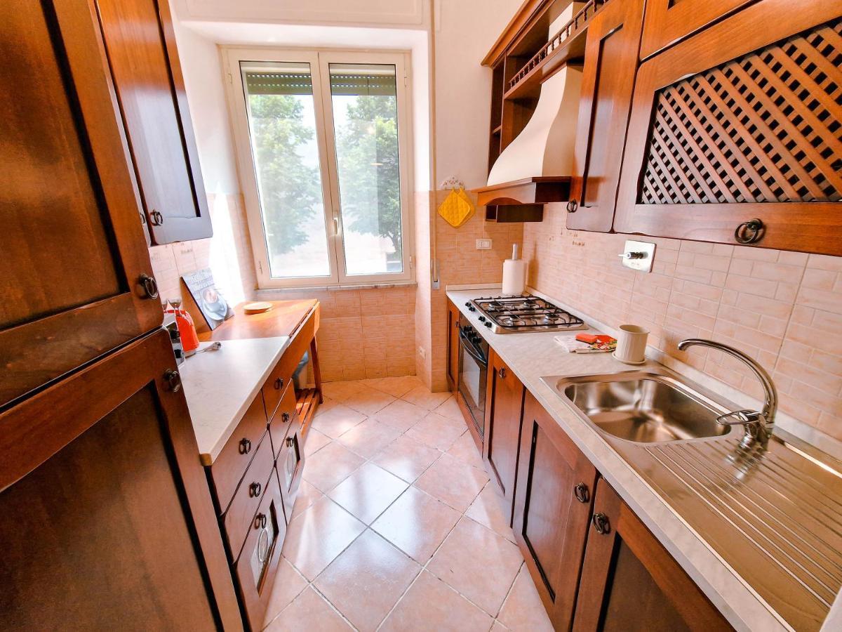 Vatican Shelter Apartment Rome Bagian luar foto